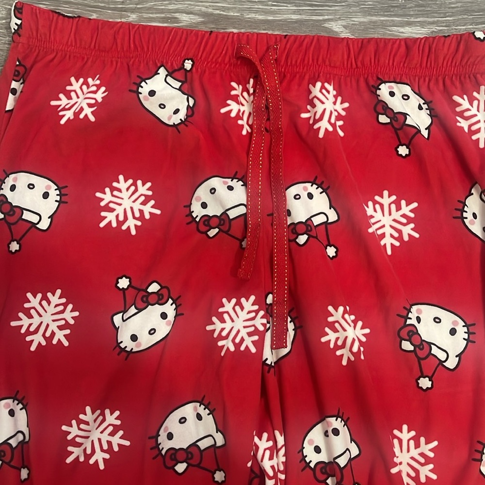 Softest hello kitty pajama bottom new with tags - Picture 2 of 4